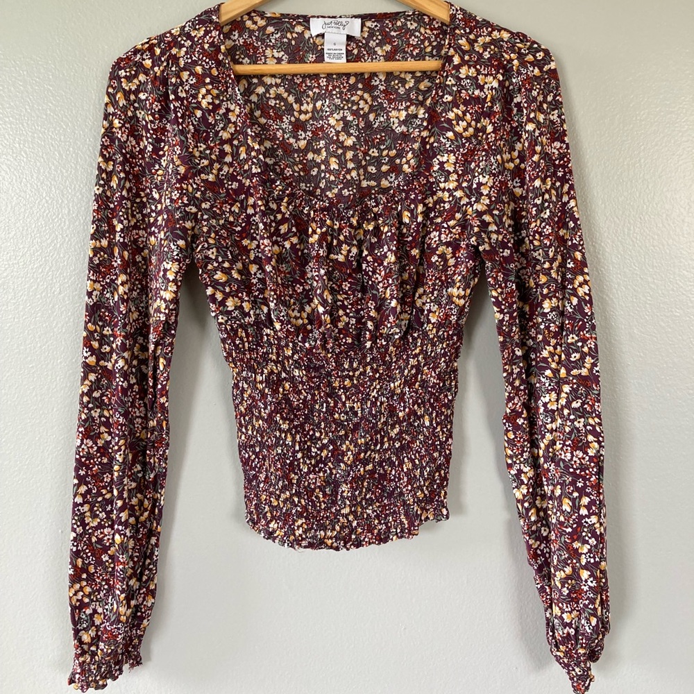 💕6 listings/$12💕 JUST POLLY top